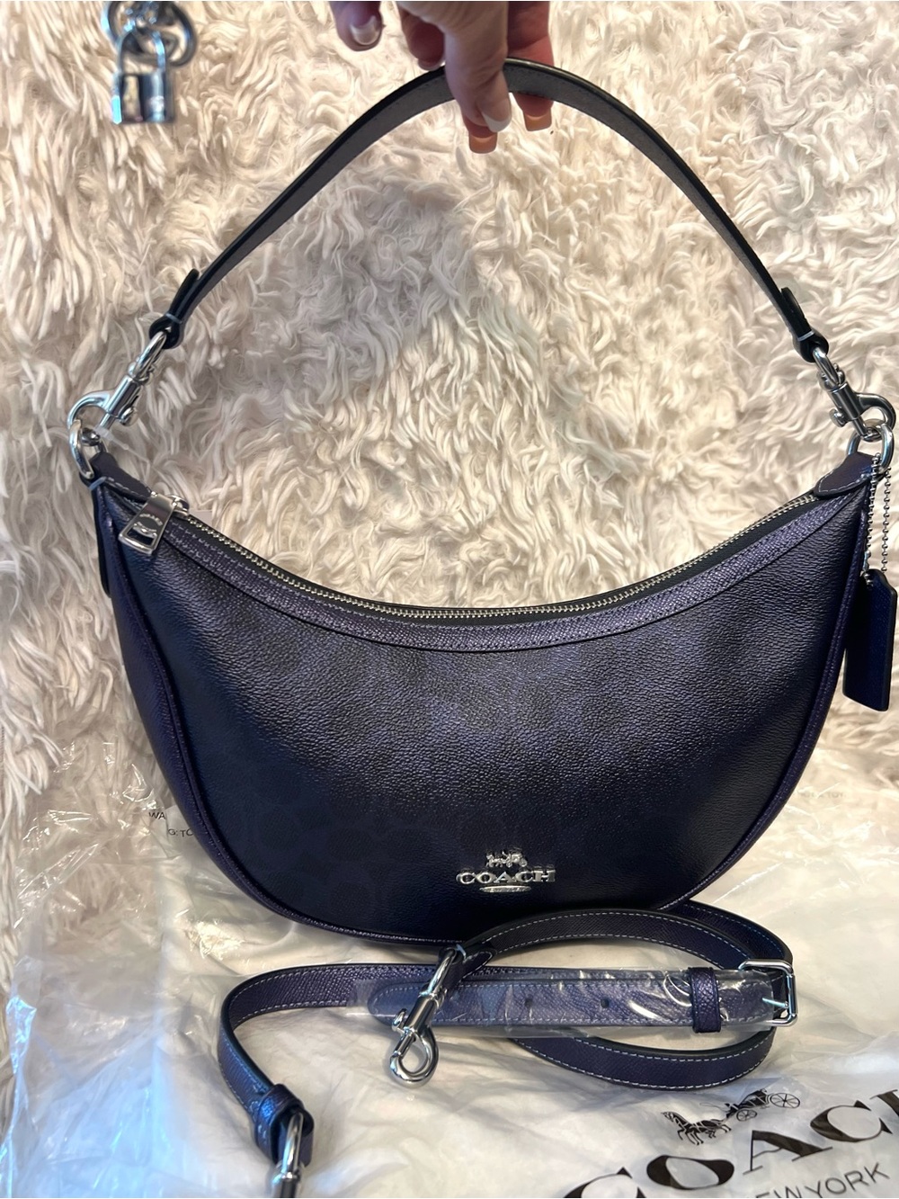 💙💙 Authentic Coach Aria Shoulder Bag in Signature canvas.💙💙NWT - Picture 16 of 17